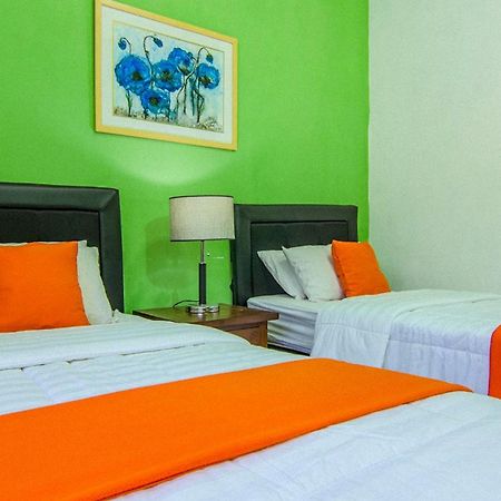 Ferienwohnung Ndalem Sarengat Yogyakarta Zimmer foto