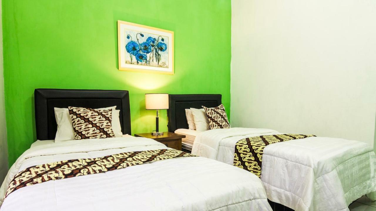 Ferienwohnung Ndalem Sarengat Yogyakarta Exterior foto