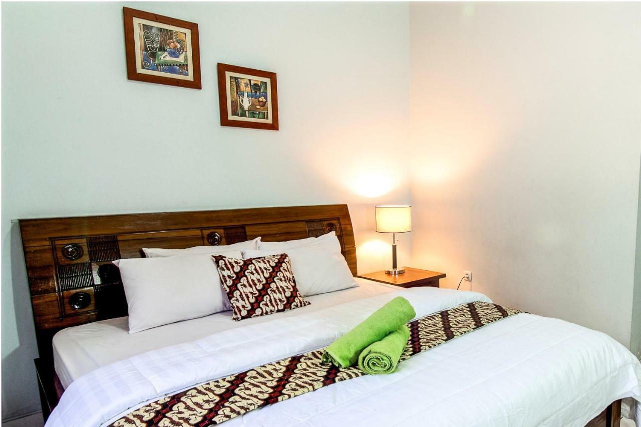 Ferienwohnung Ndalem Sarengat Yogyakarta Exterior foto