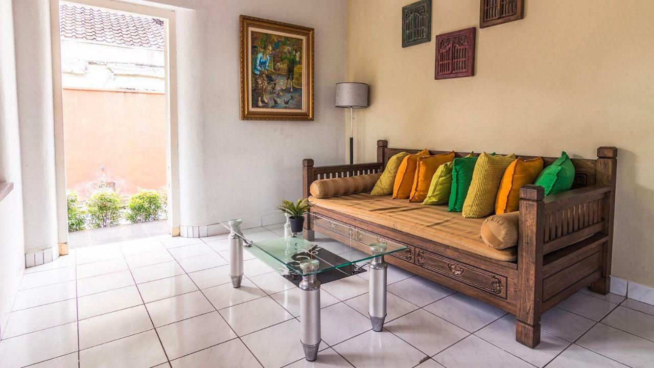 Ferienwohnung Ndalem Sarengat Yogyakarta Exterior foto